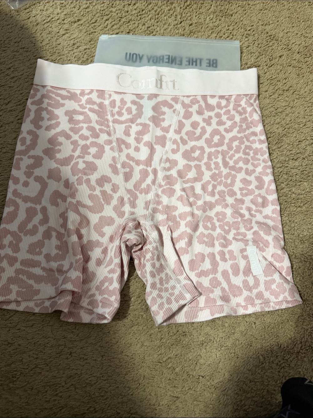 Comfrt blush Leopard women’s contour boxers. Size M